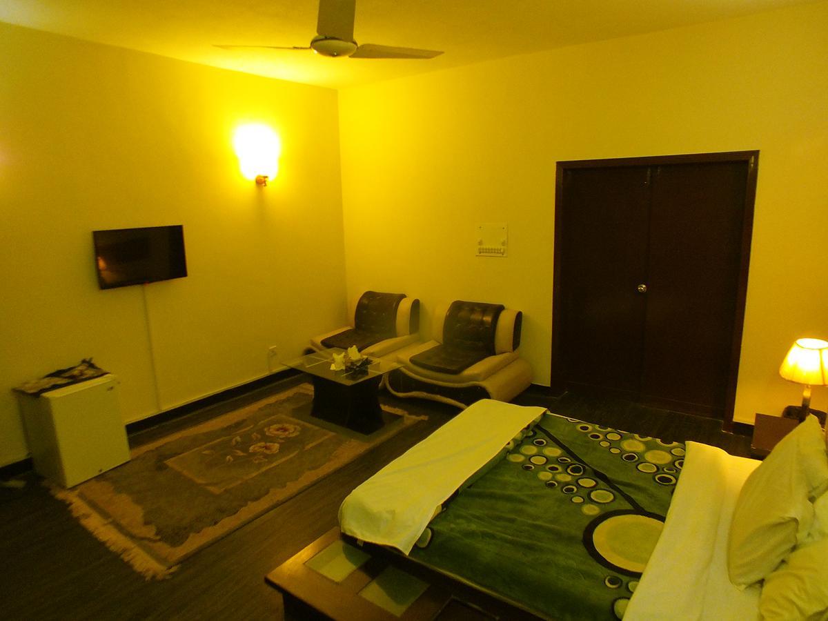 Capetown Guest House Islamabad Exteriör bild