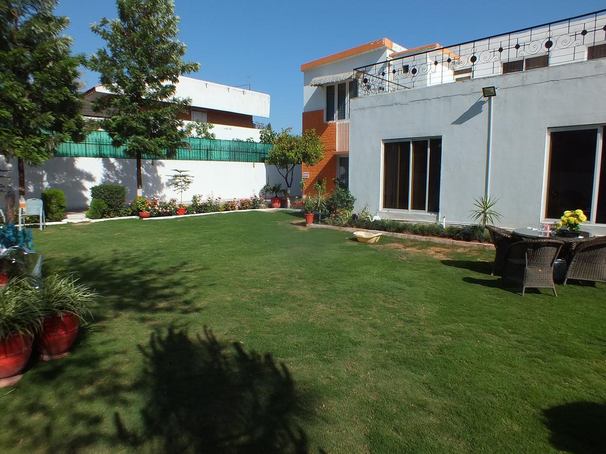 Capetown Guest House Islamabad Exteriör bild